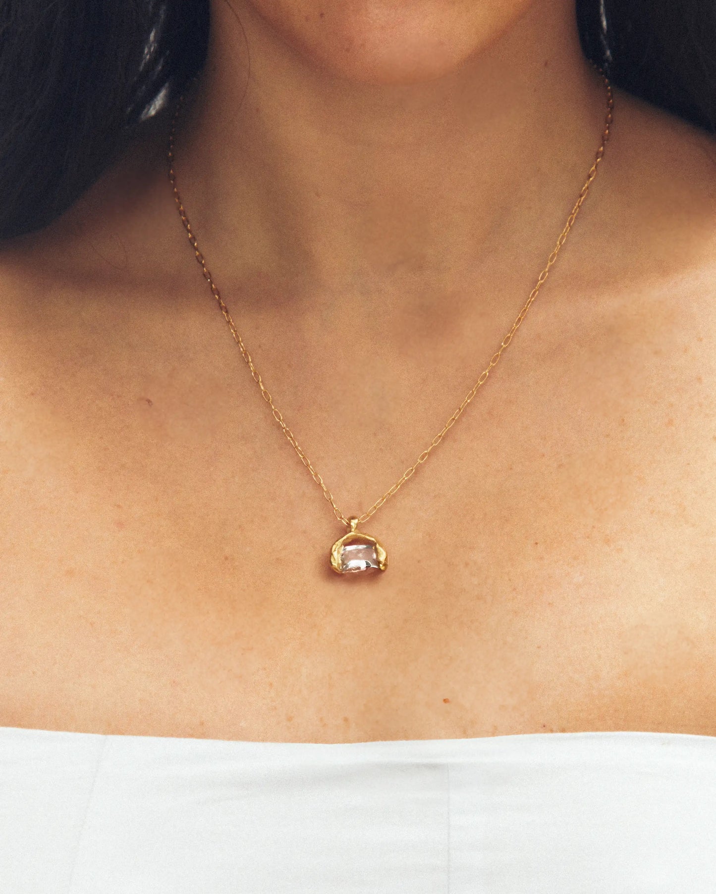 Abril Necklace
