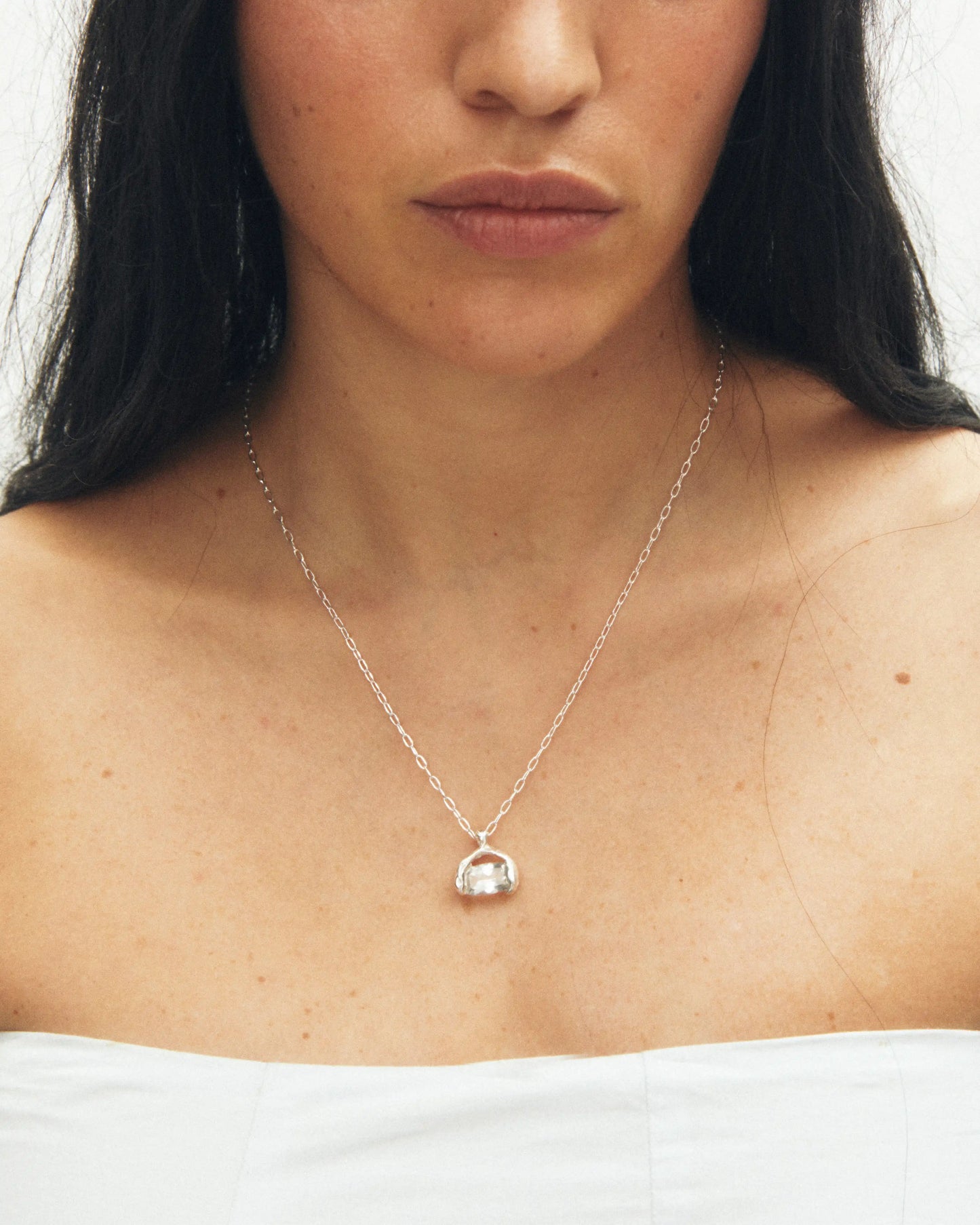 Abril Necklace