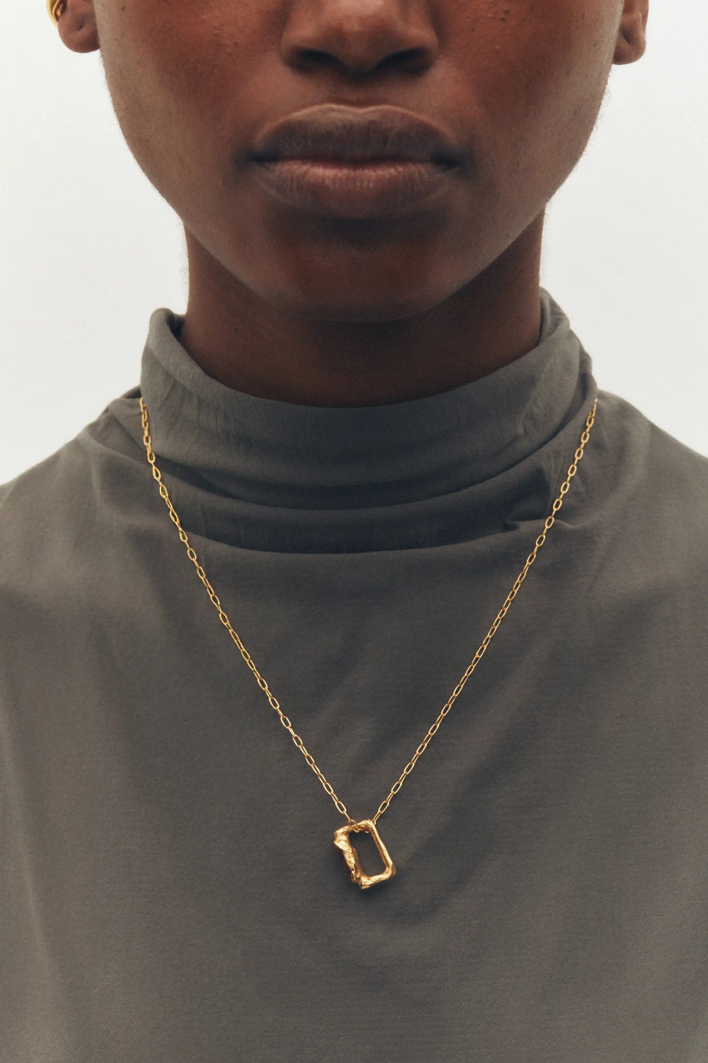 Octubre Necklace