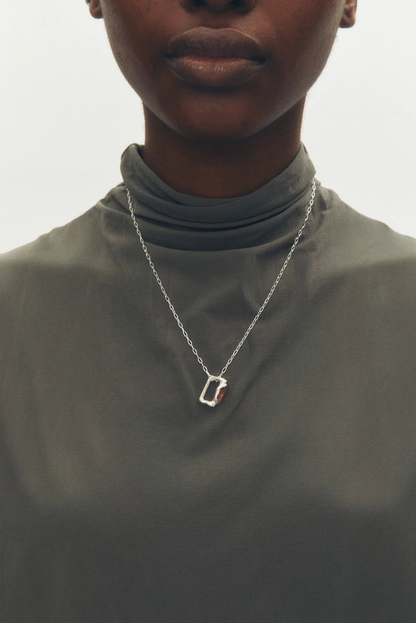 Octubre Necklace