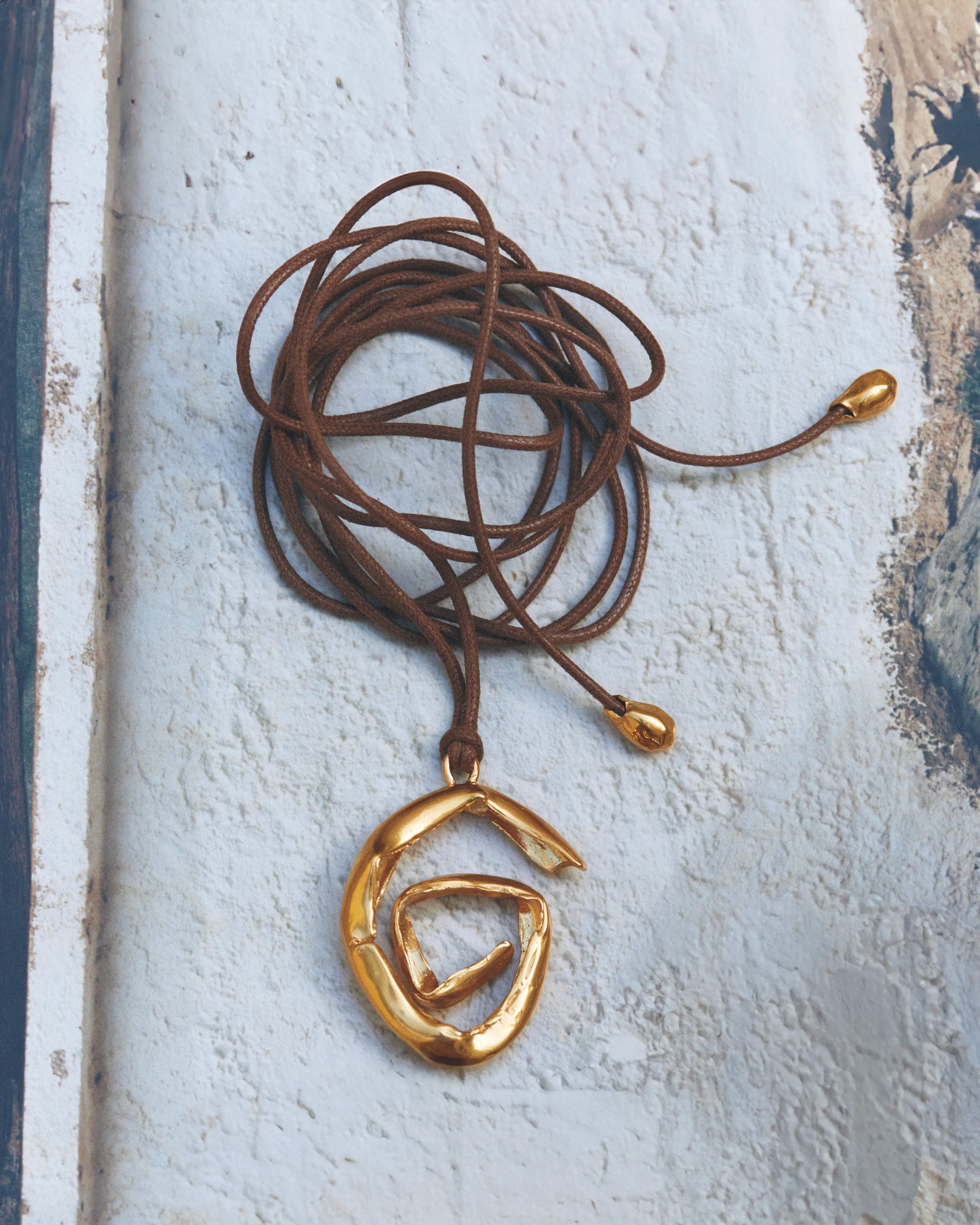 ESPIRAL - Handmade gold plated necklace | Simuero ESPIRAL - Handmade gold plated necklace | Simuero