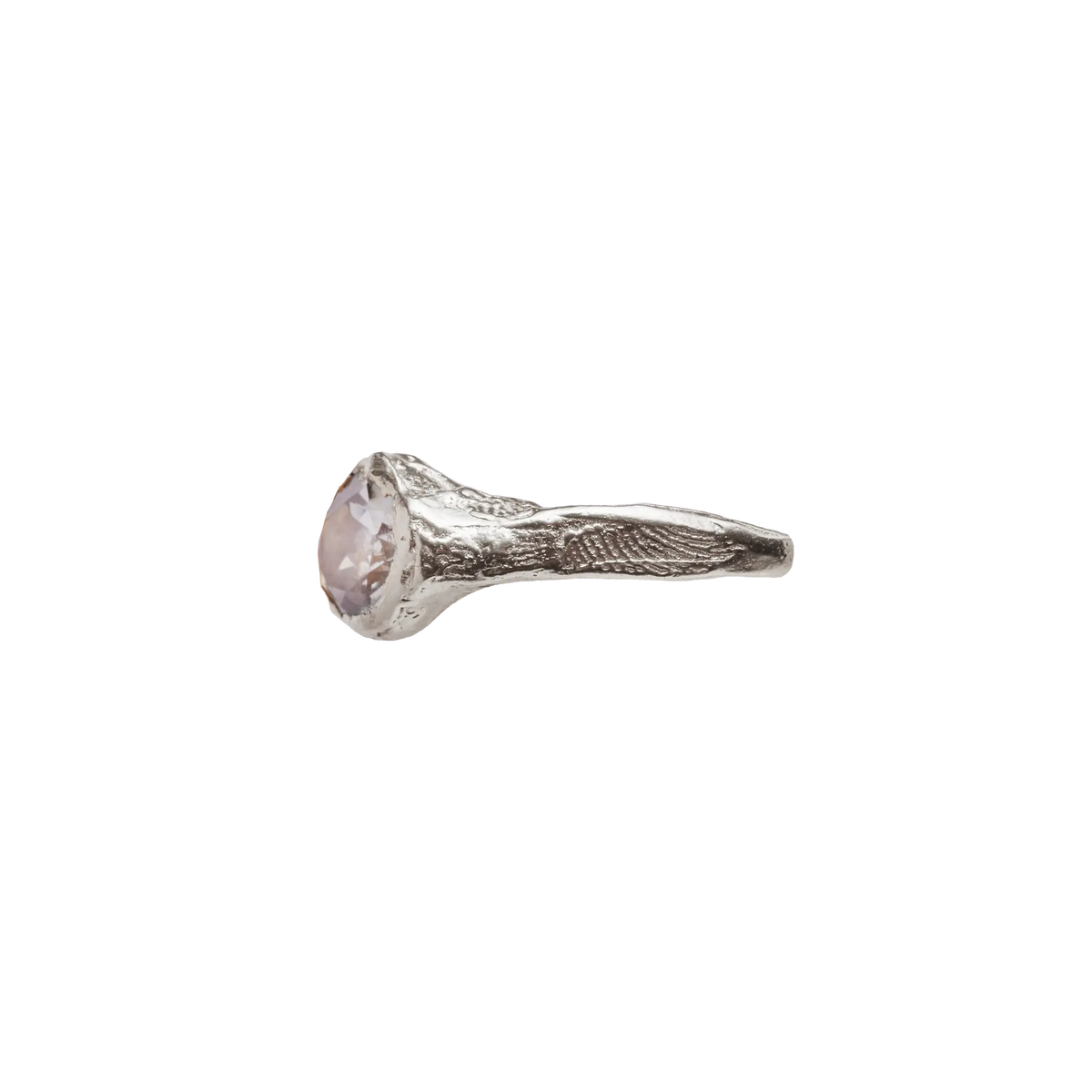 Faro La Mola: Handmade Silver Ring with Amethyst | Simuero Faro La Mola: Handmade Silver Ring with Amethyst | Simuero
