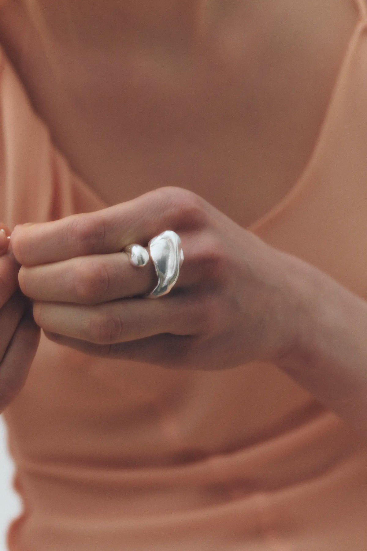 Helio: Handmade Recycled Silver Ring | Simuero