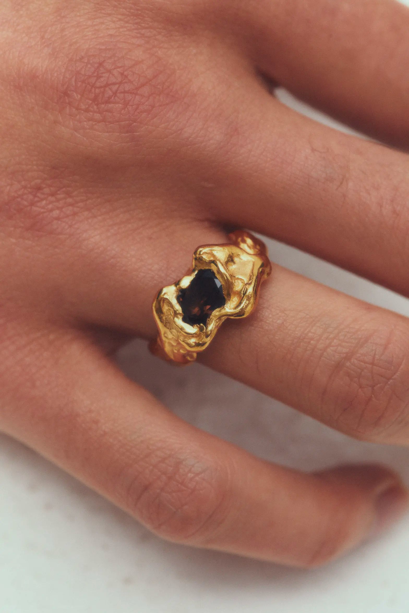 Ola Brown: Handmade 18k Gold Smoky Quartz Ring | Simuero Ola Brown: Handmade 18k Gold Smoky Quartz Ring | Simuero
