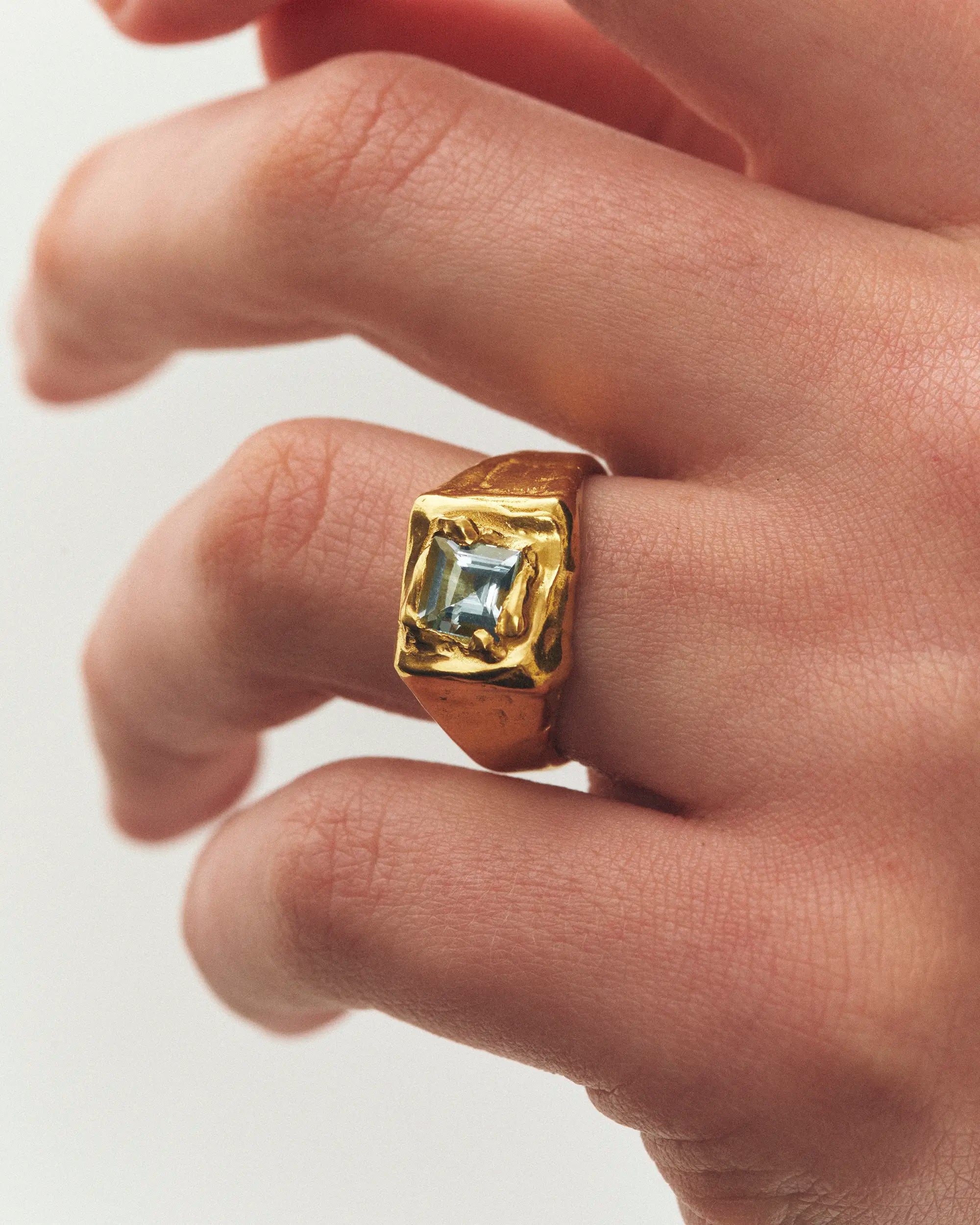 Marzo - Handmade gold plated ring | Simuero Marzo - Handmade gold plated ring | Simuero