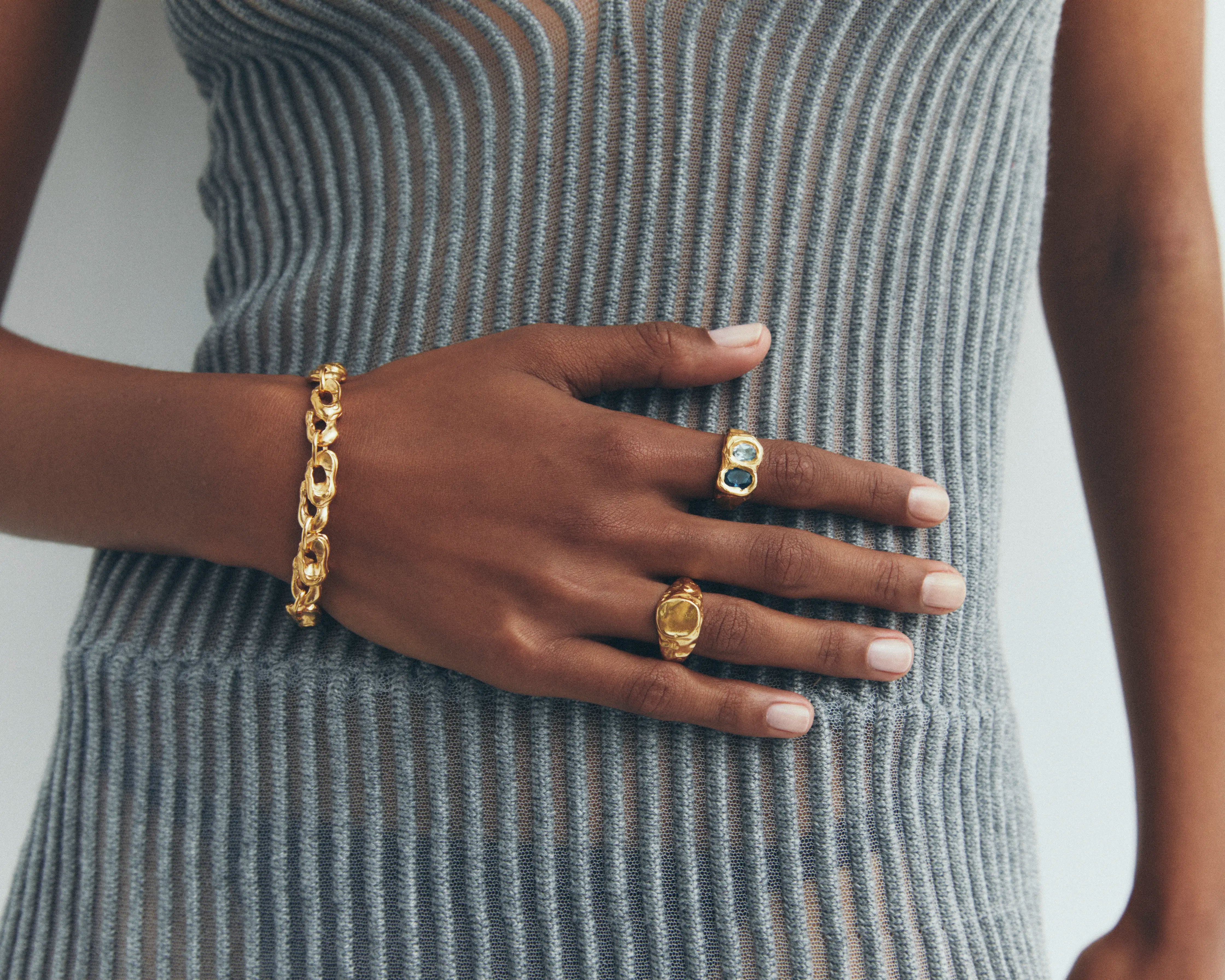 Buzo: Handmade 18k Gold Vermeil Ring with Topaz | Simuero Buzo: Handmade 18k Gold Vermeil Ring with Topaz | Simuero