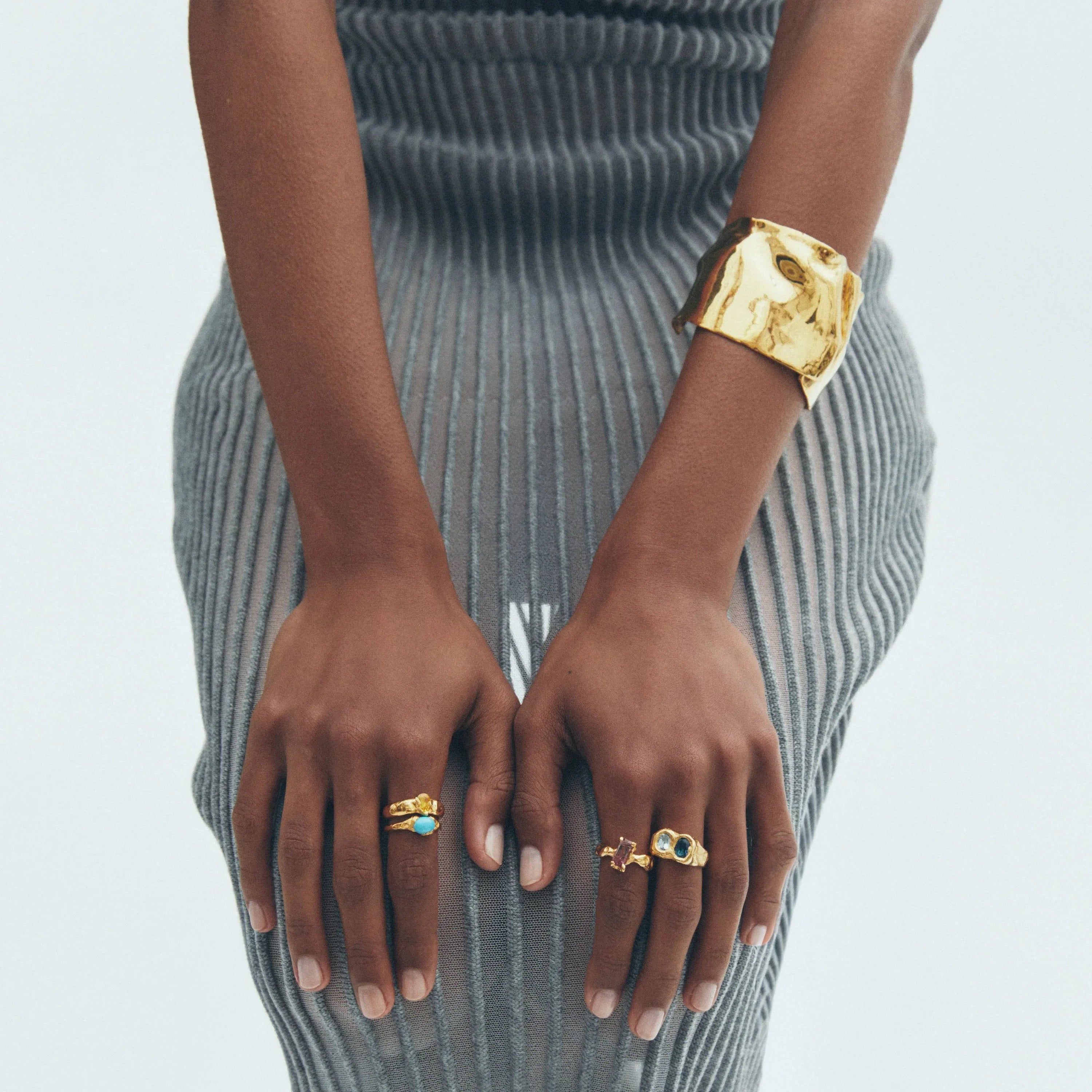 Buzo: Handmade 18k Gold Vermeil Ring with Topaz | Simuero