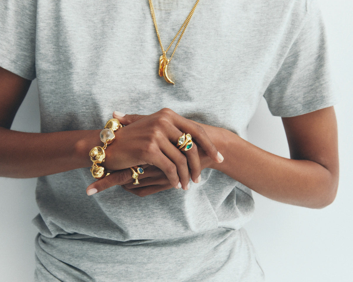 Faro Green: Handmade 18k Gold Ring with Emerald Cz| Simuero