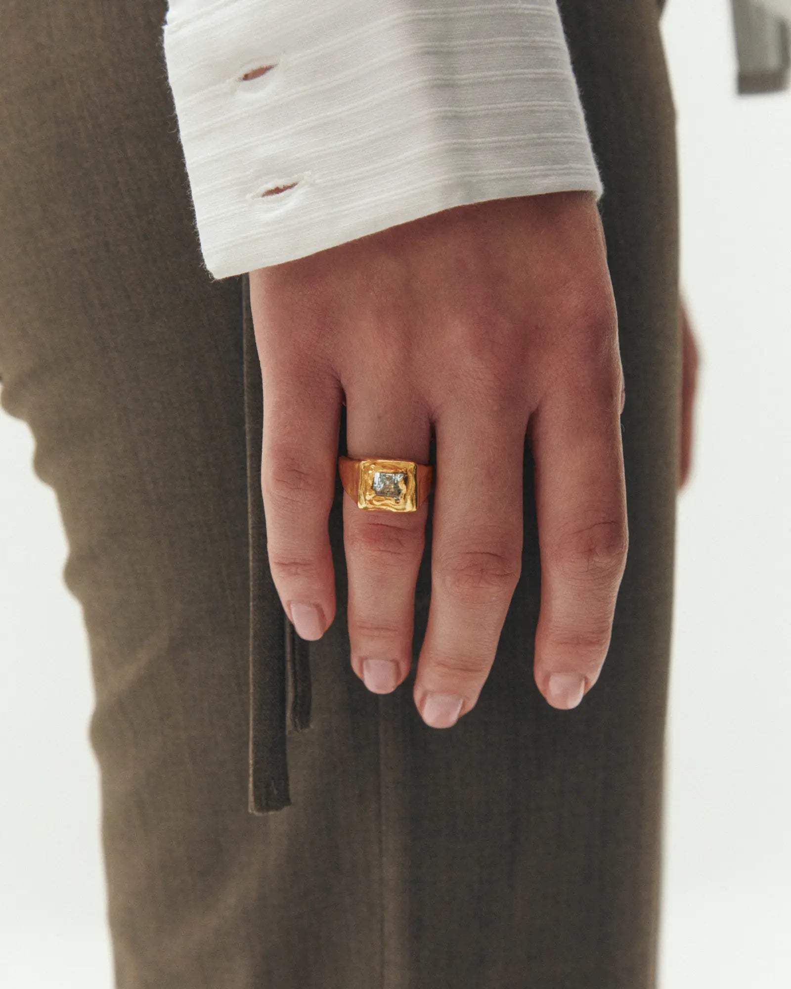 Marzo - Handmade gold plated ring | Simuero Marzo - Handmade gold plated ring | Simuero
