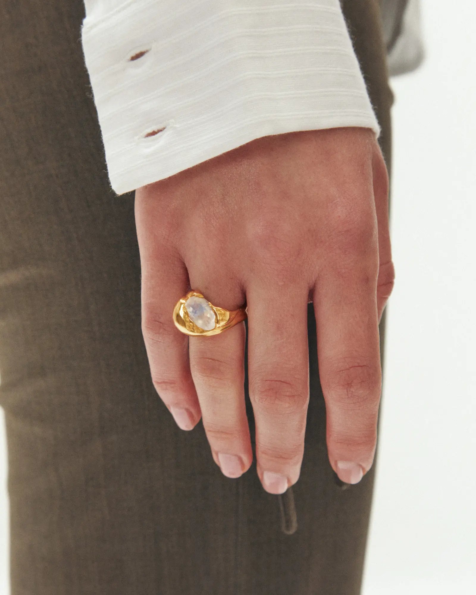 Junio - Handmade gold plated ring | Simuero