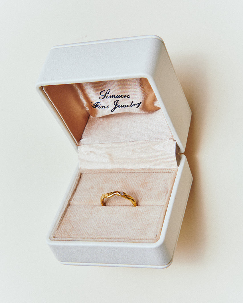 Ría Wedding Band