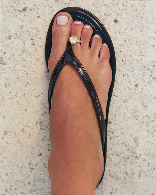 Rita Toe Yellow
